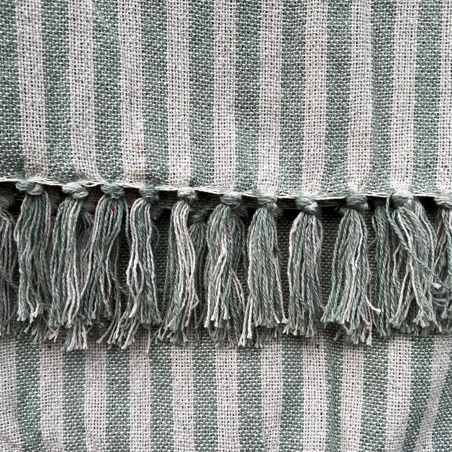 Provincial Throw Jade/Natural