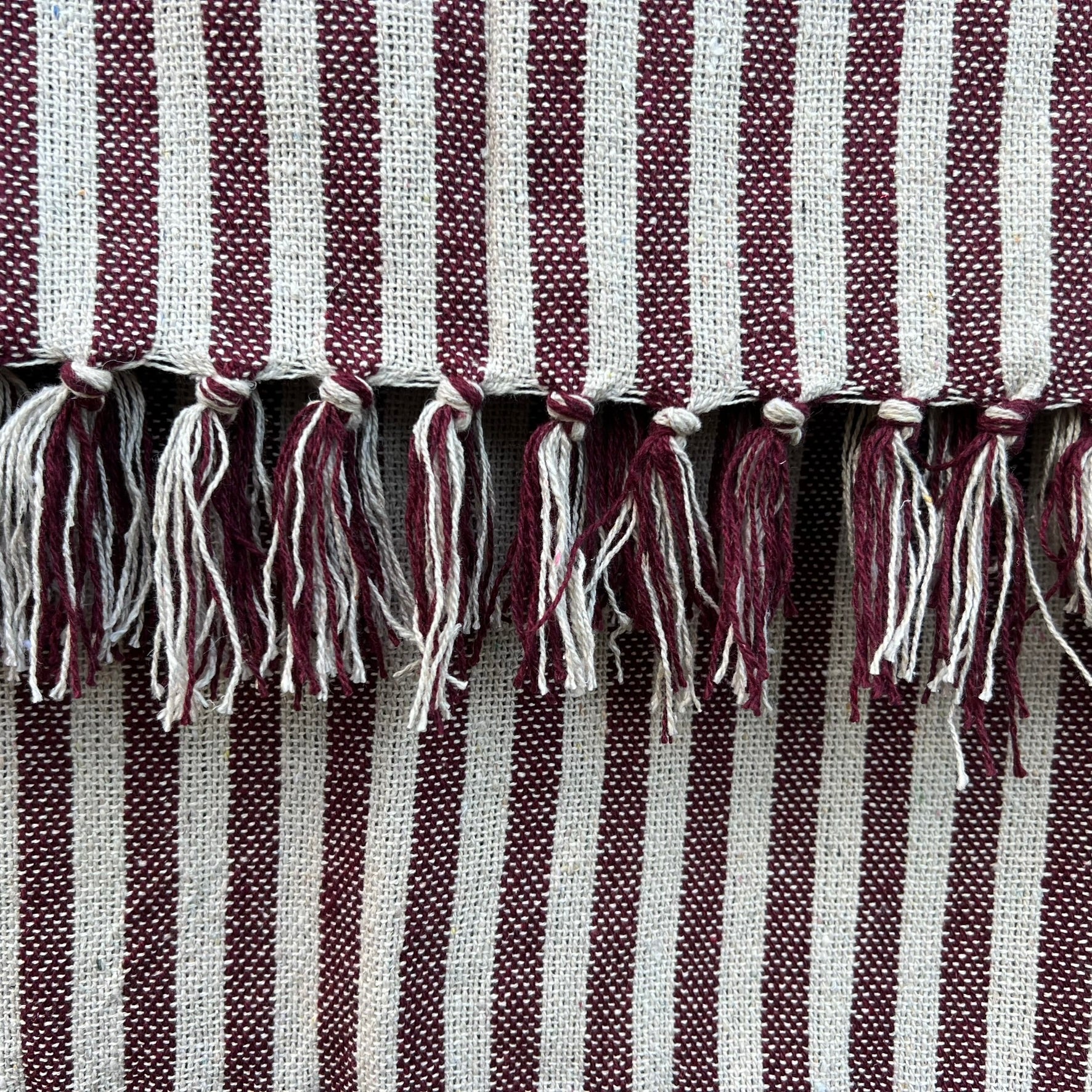 Provincial Throw Burgundy/Natural