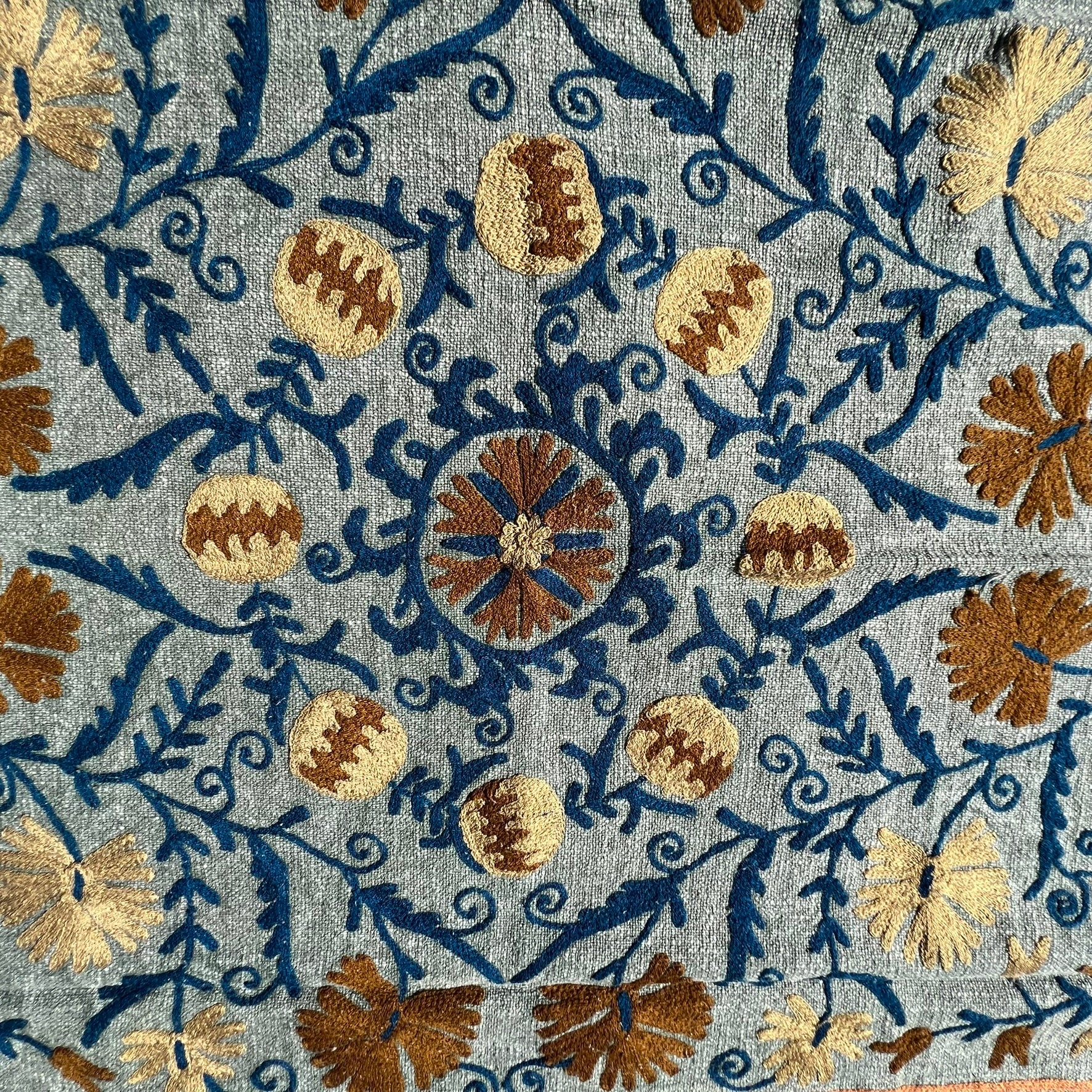 Suzani Slub Tapestry/Throw